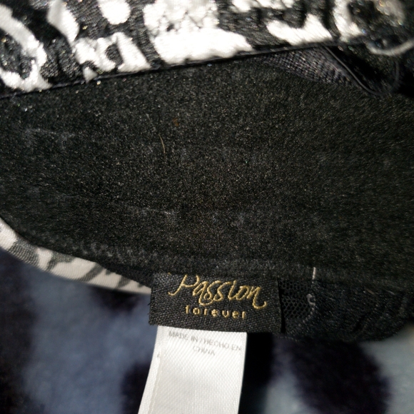 Bustier - Picture 3 of 3